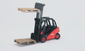 Bruder Gaffeltruck Linde H30D 1:16